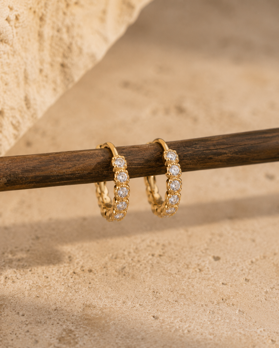 Boucle d’oreille Hope – Mini créole Plaqué Or ou Argent 925