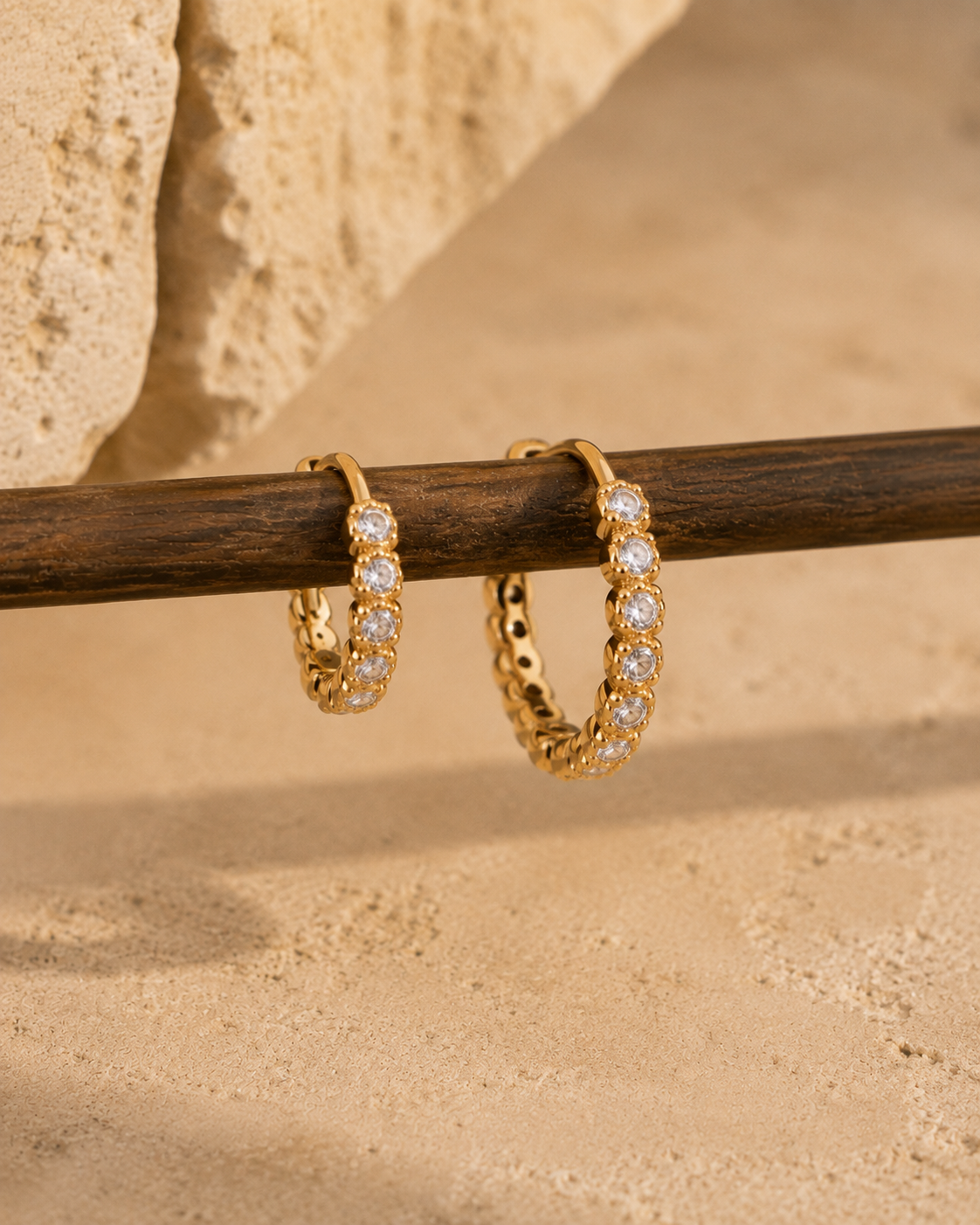 Boucle d’oreille Hope – Mini créole Plaqué Or ou Argent 925