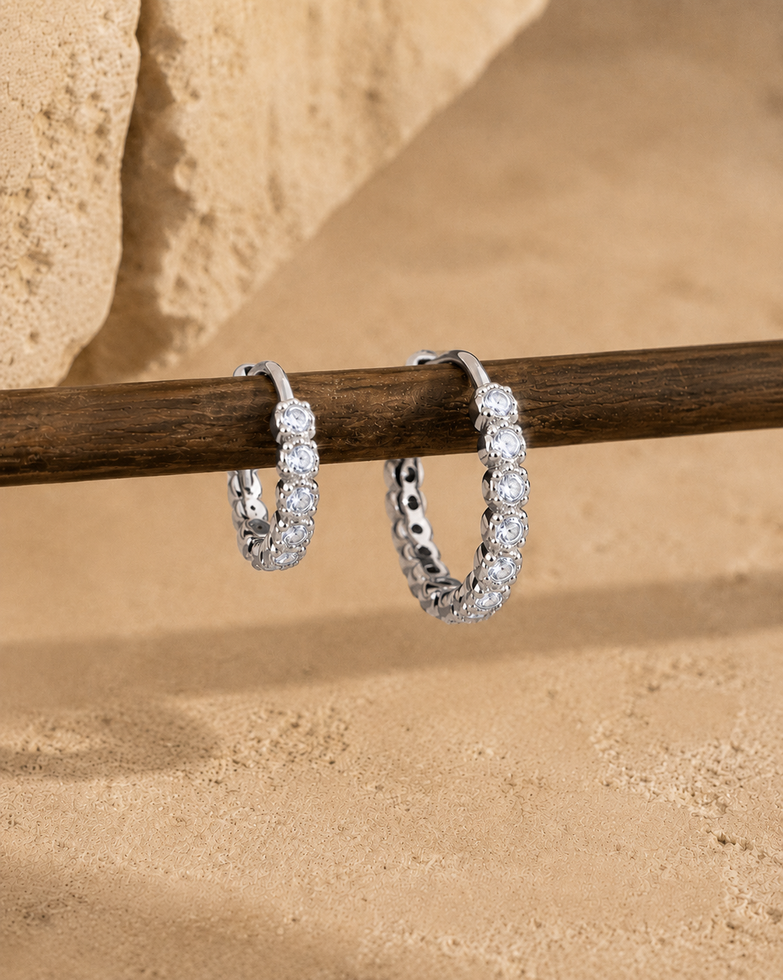 Boucle d’oreille Hope – Mini créole Plaqué Or ou Argent 925