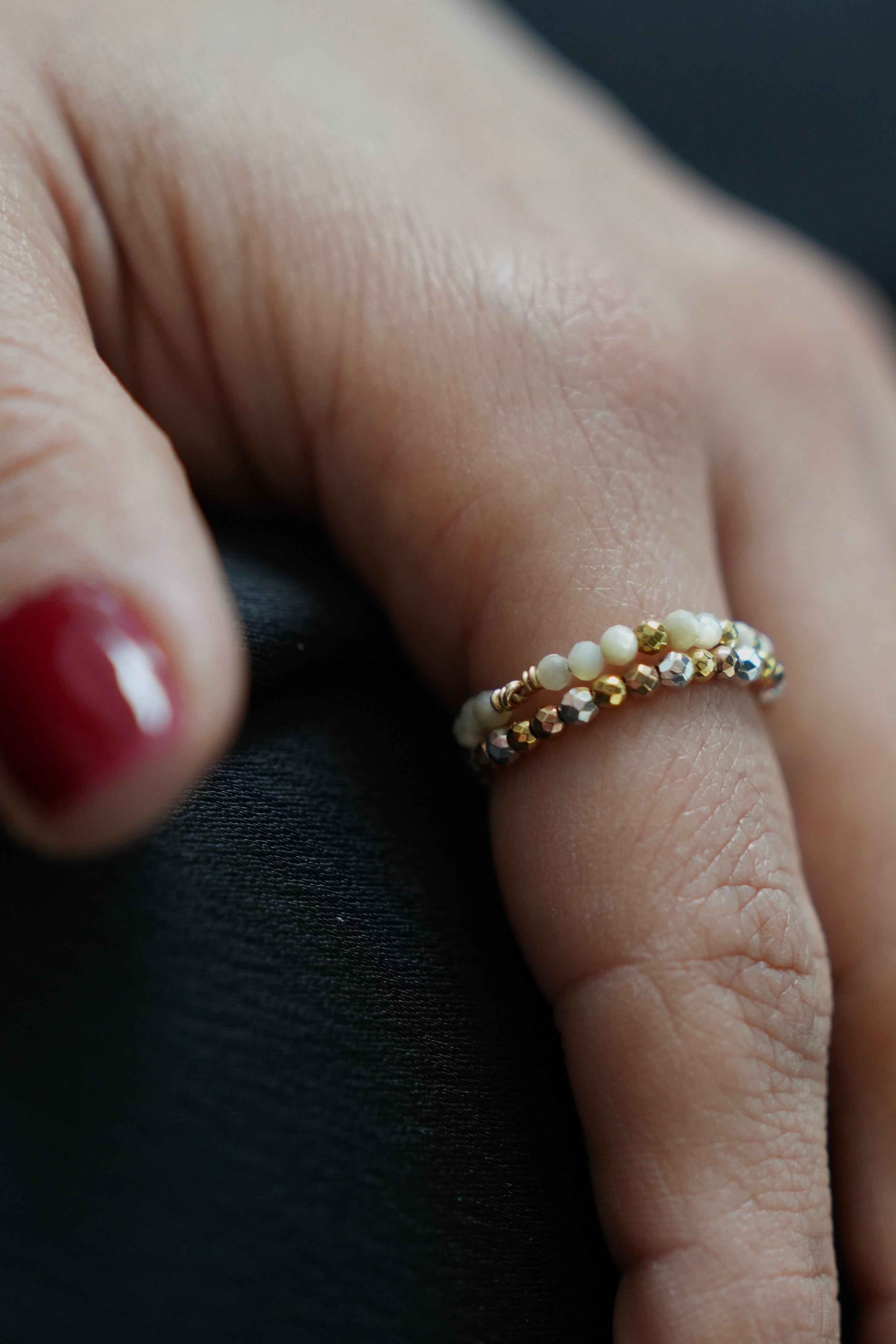 Bague Tiny Stones - Gold Digger 🎗️ - Joia Bijou