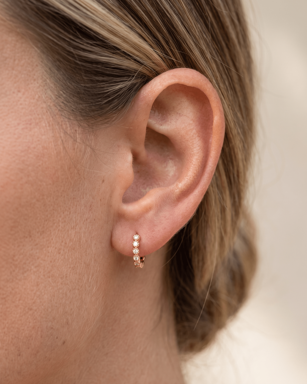 Boucle d’oreille Hope – Mini créole Plaqué Or ou Argent 925 - Joia Bijou