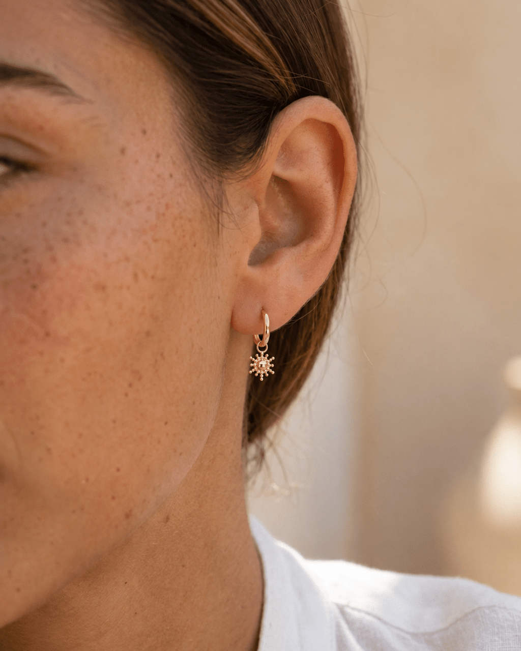 Boucle d’oreille Mini Soleil – Créole Plaqué Or 750/000 - Joia Bijou