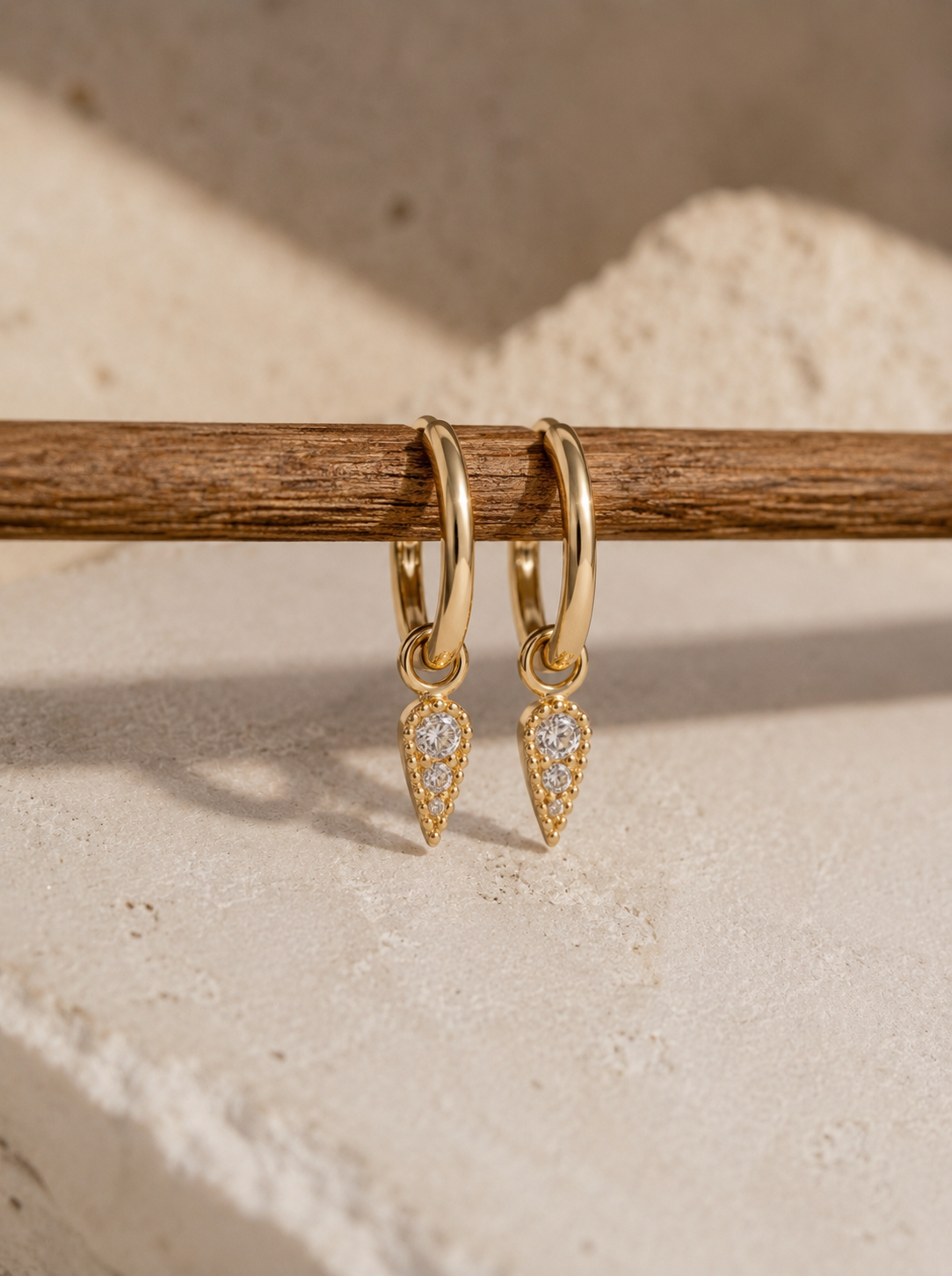 Boucle d’oreille Mini Spike – Créole Plaqué Or ou Argent 925