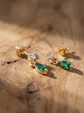 Boucles d’Oreilles Pixie – Zircons Verts & Blancs, Plaqué Or