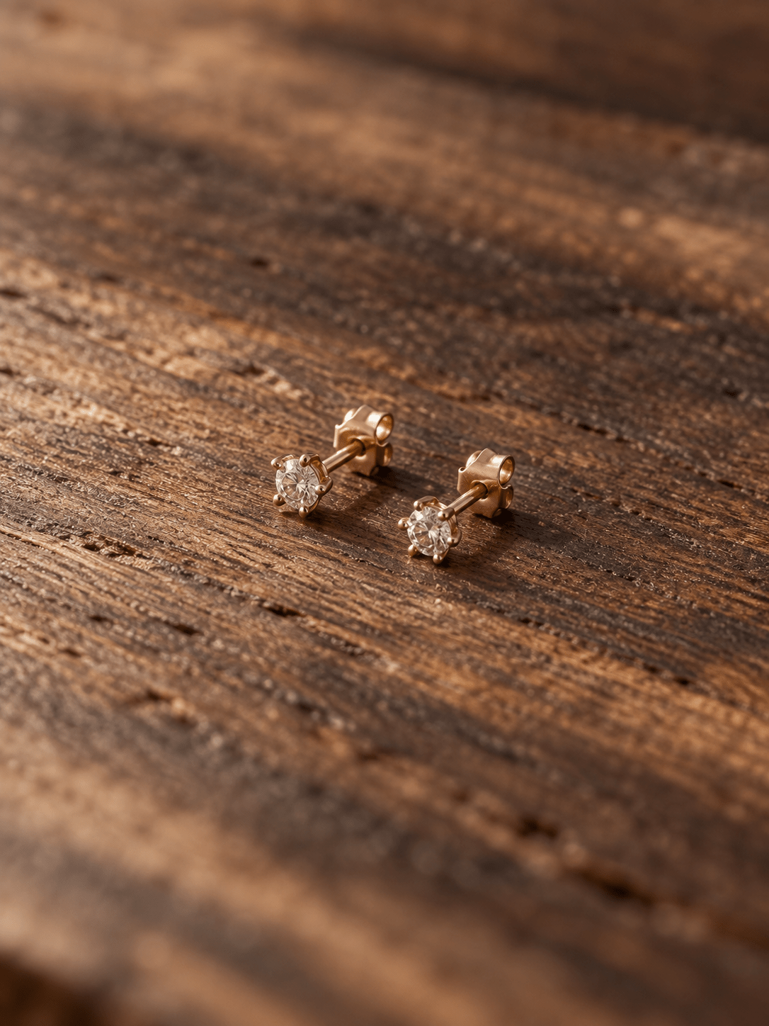 Puce d’Oreille Dust Dorée – Plaqué Or 750/000 - Joia Bijou