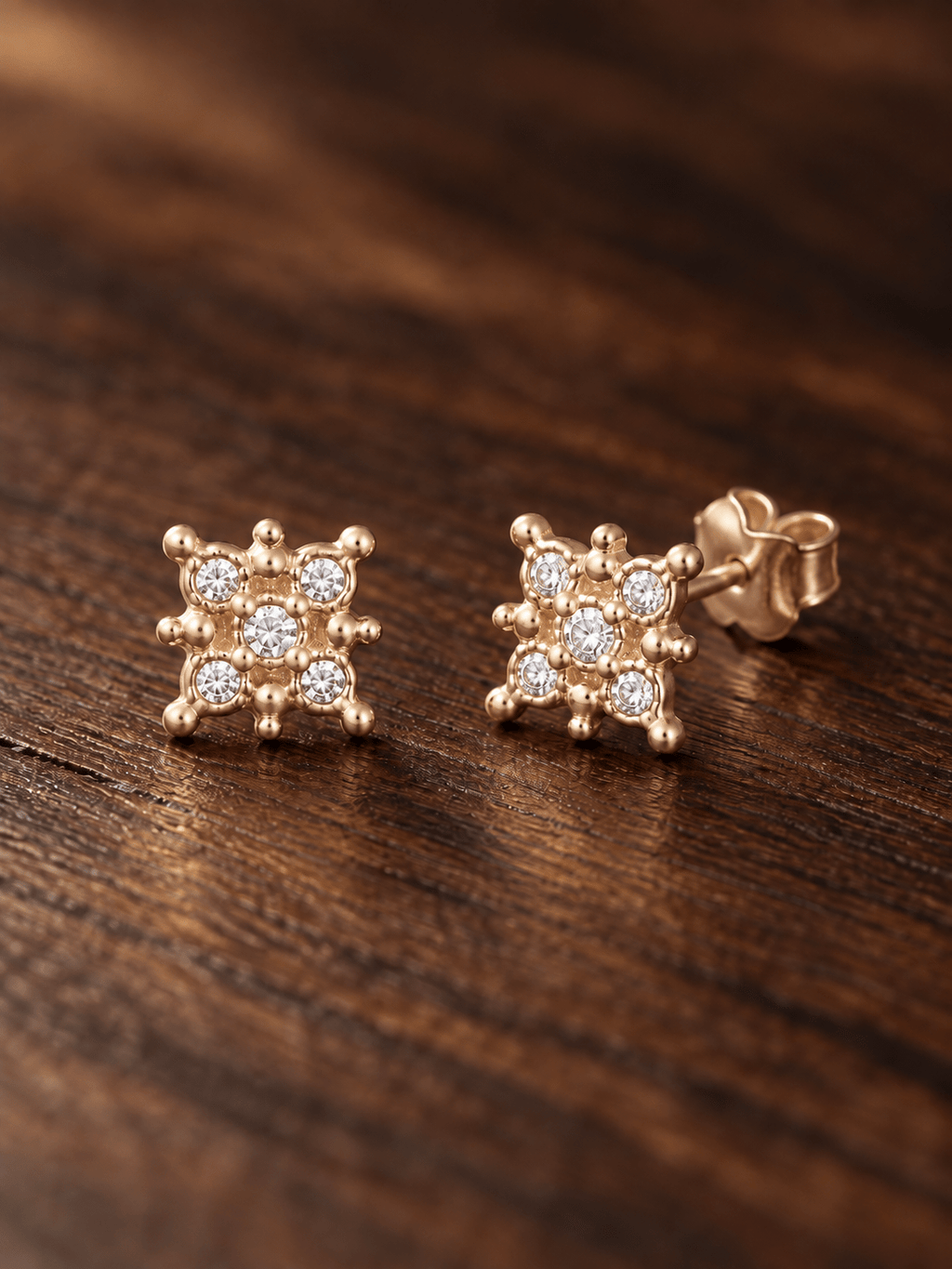 Puce d’Oreille Snow Dorée – Plaqué Or 750/000 - Joia Bijou
